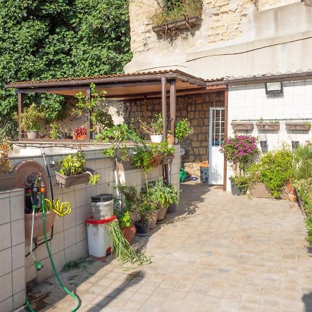 The Heart Of Naples - Neapolitana Apartment Luaran gambar