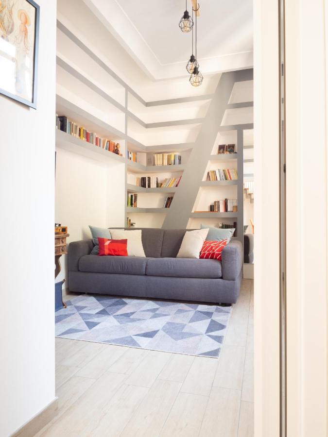 The Heart Of Naples - Neapolitana Apartment Luaran gambar