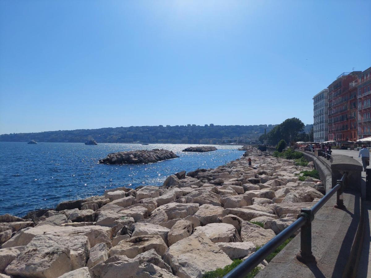 The Heart Of Naples - Neapolitana Apartment Luaran gambar